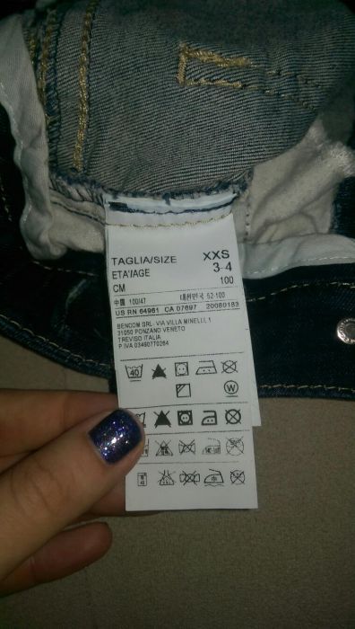 НОВИ дънки Benetton р-р 3-4 год.