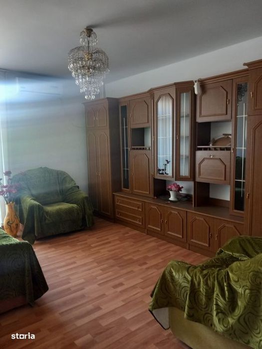 Apartament 3 camere, 75 mp, Etaj 2, zona Centru — fotografia 3