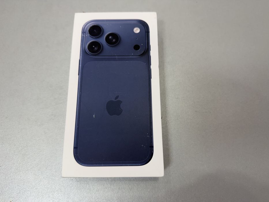 Iphone 17 Pro, 256 gb, Deep Blue, nou la cutie