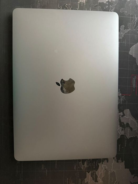 Продам MacBook Air m1 в хорошем состояний