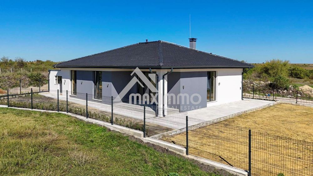 Продава се Къща в с. Баново, Област Варна - 210 кв.м за 1405 €/кв.м - Снимка #10