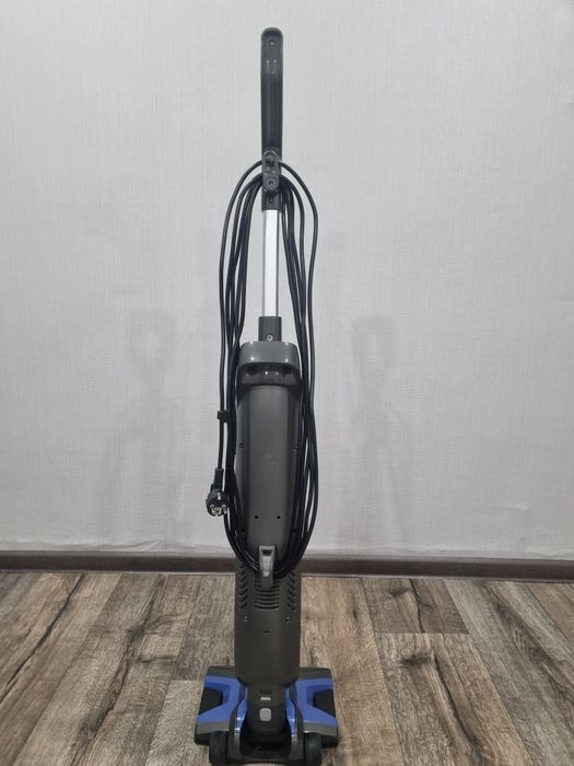 Вертикальный паровой пылесос