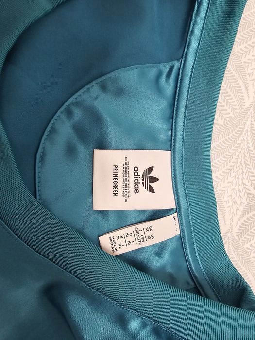 Compleu adidas deosebit