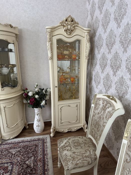 Продам стенку горьку