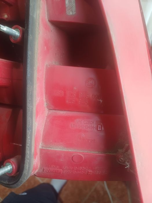 Lampă stop dreapta spate skoda octavia  2