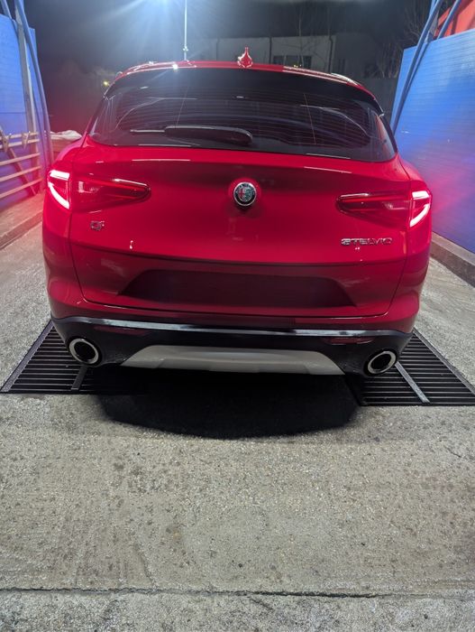 Alfa Romeo Stelvio Q4