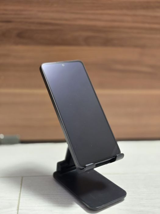 Xiaomi Redmi Note 13, 256GB, Stare Impecabilă