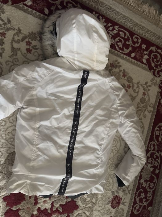 Двулицево зимно яке с пух (Черно и Бяло) – Обличано 3-4 пъти