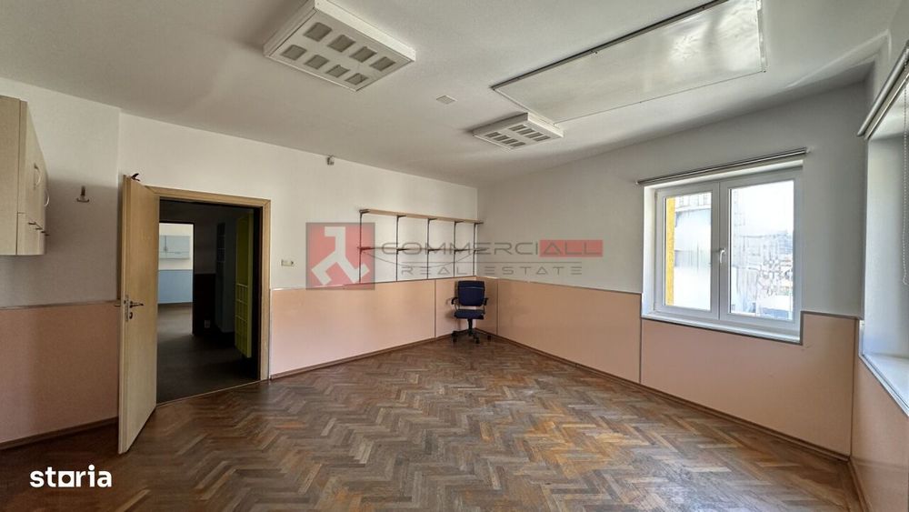 Cladire Birouri | 520 Mp | Curte Proprie 300 Mp