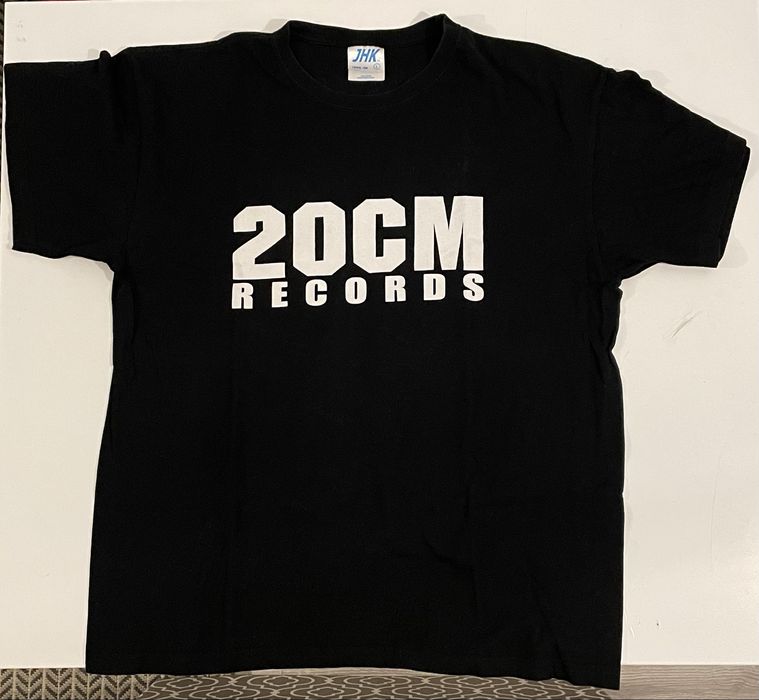 CD-uri, casete, tricouri Parazitii/Ombladon/Cheloo