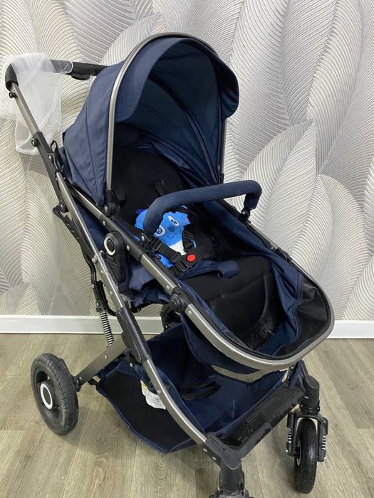 Продам детскую коляску