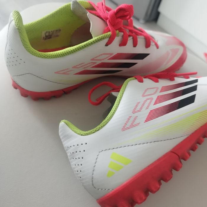 Сороконожки футбольные 38р.