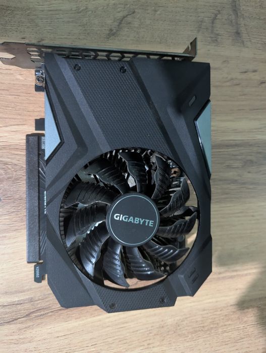 Продаю Видеокарту