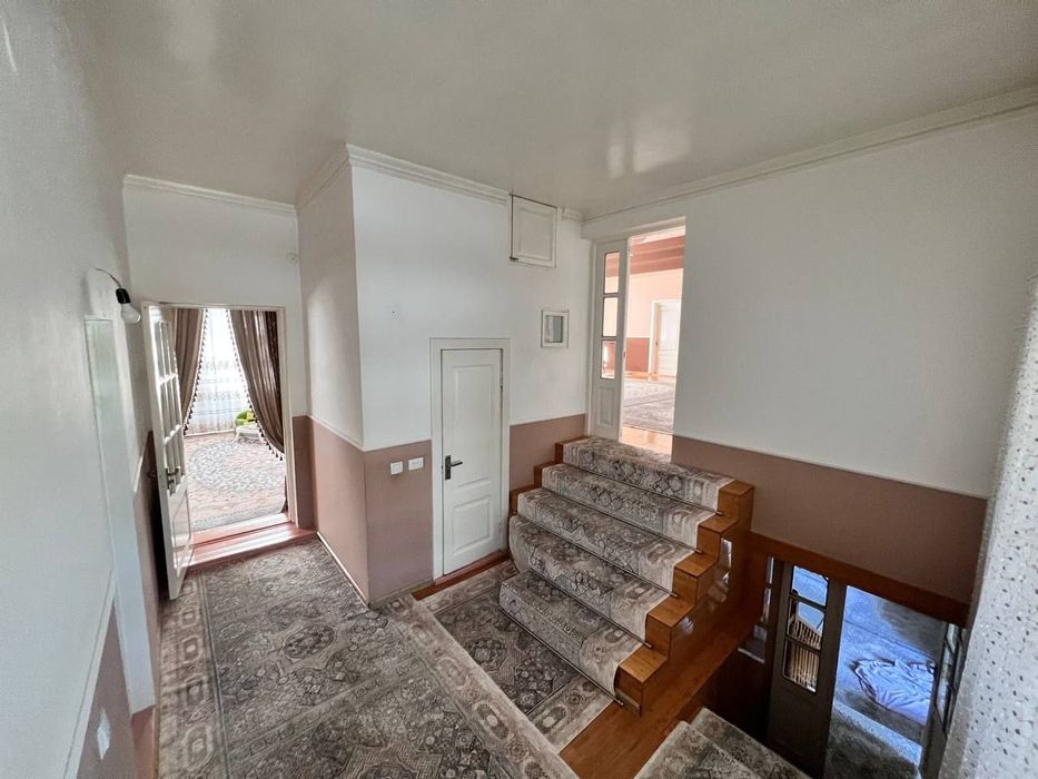 Уй ховли сотилади