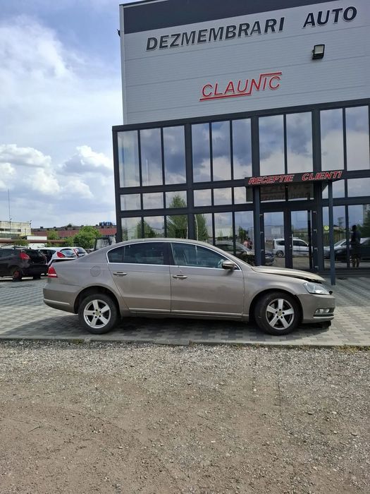 Dezmembram Passat B7 2.0 tdi cffb  An fabricatie 2012