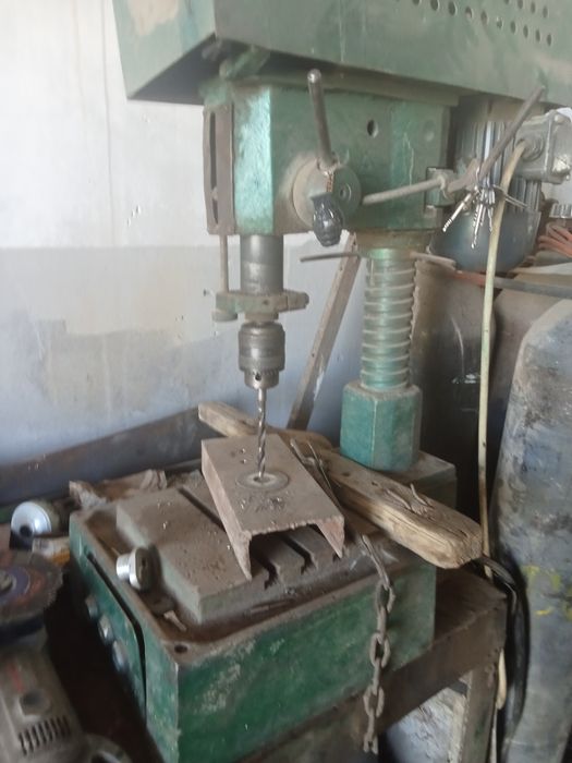 Сверлинное станок тиски