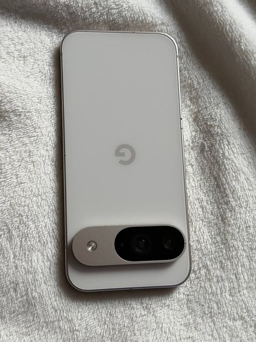 Google Pixel 9 12/128 6,3 дюйма