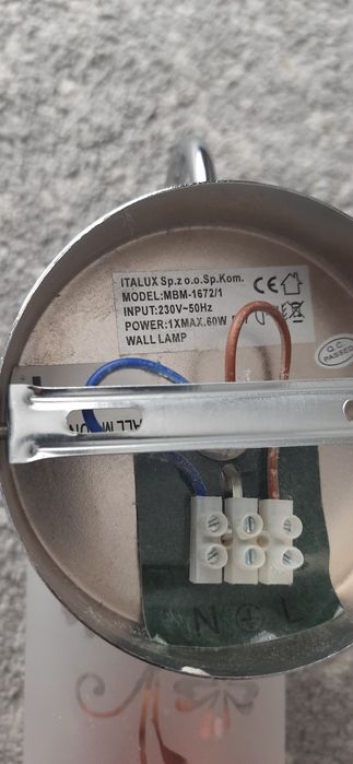 Vand 2 aplice perete.