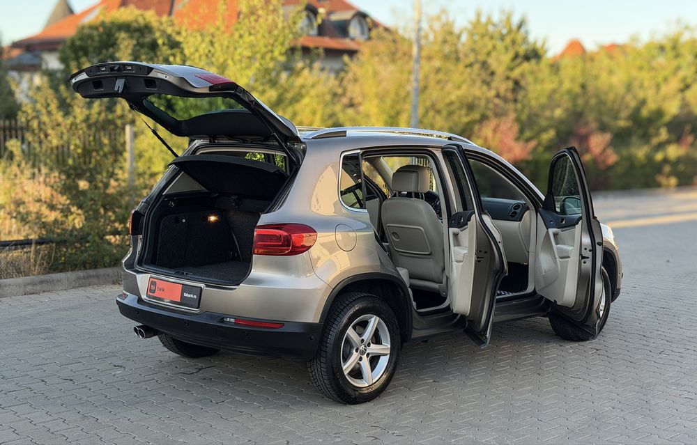 Volkswagen Tiguan / 2.0 TDI / 177 CP / 4x4 / Istoric VW / RAR Efectuat / Anvelope iarnă