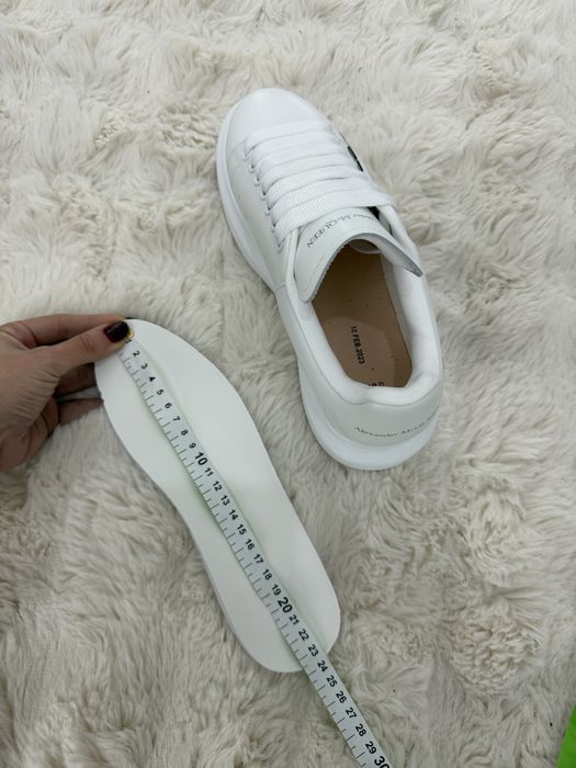 Оригинални сникърси Alexander McQueen