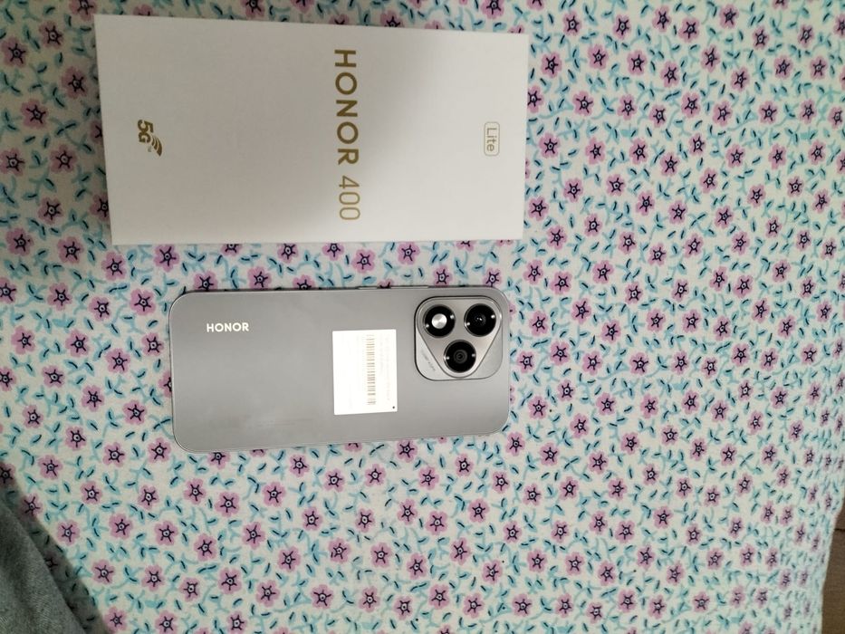 Vând Honor 400 că nou