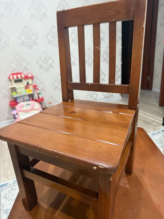 Продам стол со стульчиком из дерево!