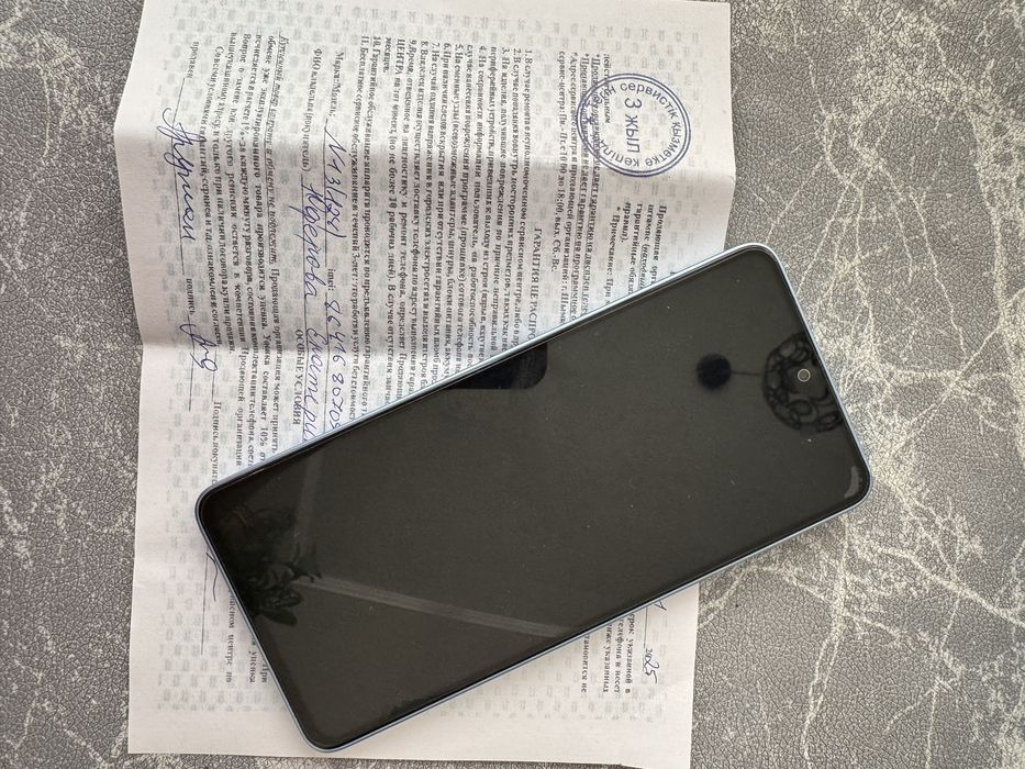 Телефон Redmi Note 13