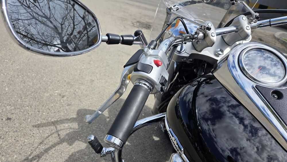 Suzuki Intruder VLR 1800 cc.