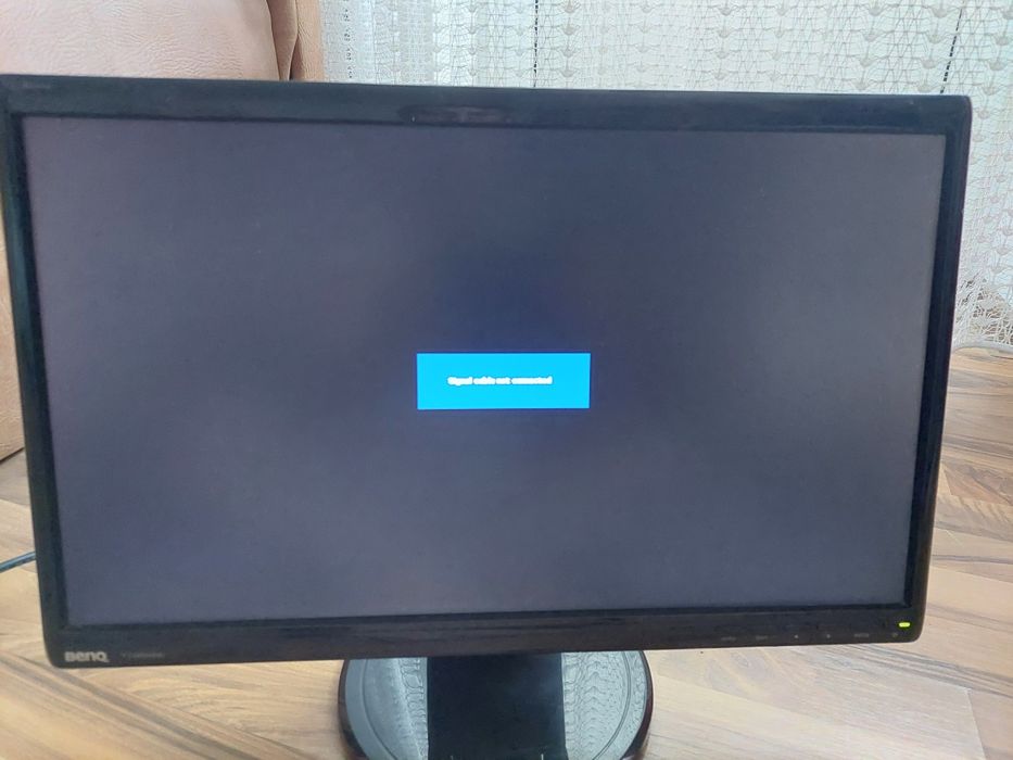 Monitor ben-q ,diagonala 21 inch [ 54-55 cm ] ,stare buna functionare