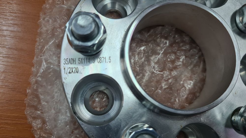 Фланци 5x114.3 CB71.5