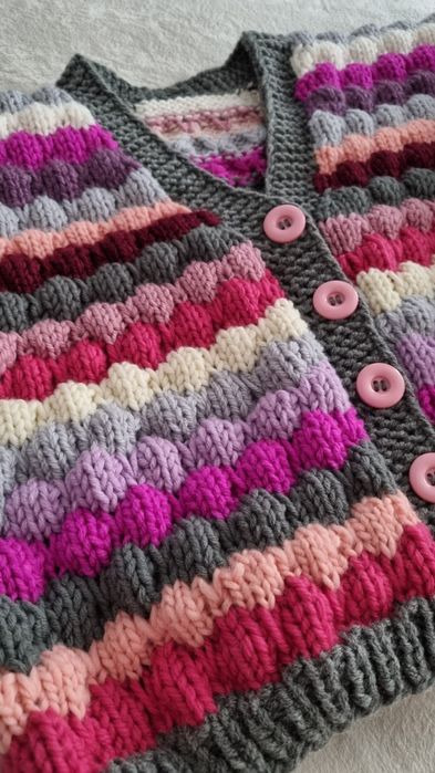 Cardigan tricotat manual, mărimea S