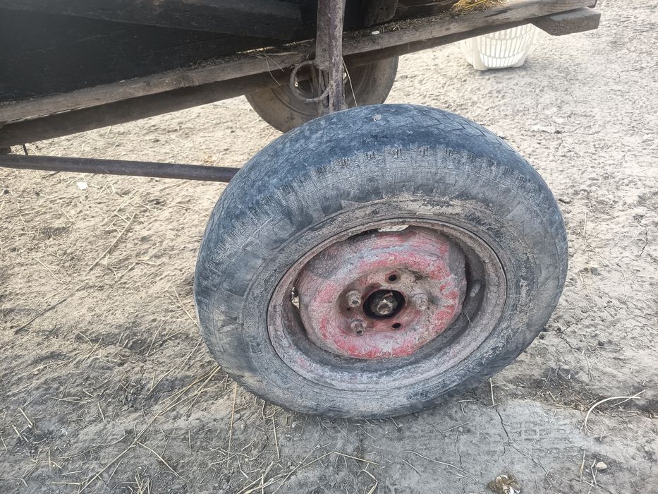 Vând căruță  buna