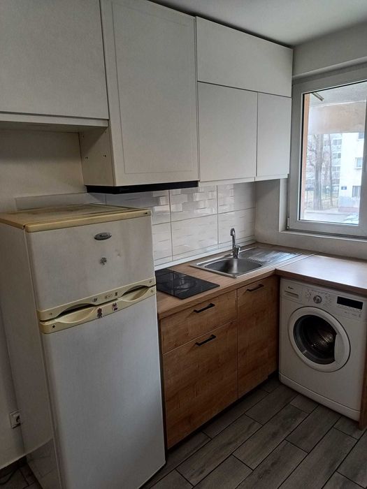 Proprietar închiriez garsonieră