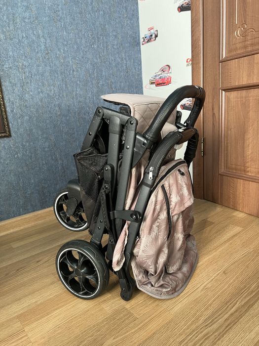 Продам детскую коляску mstar