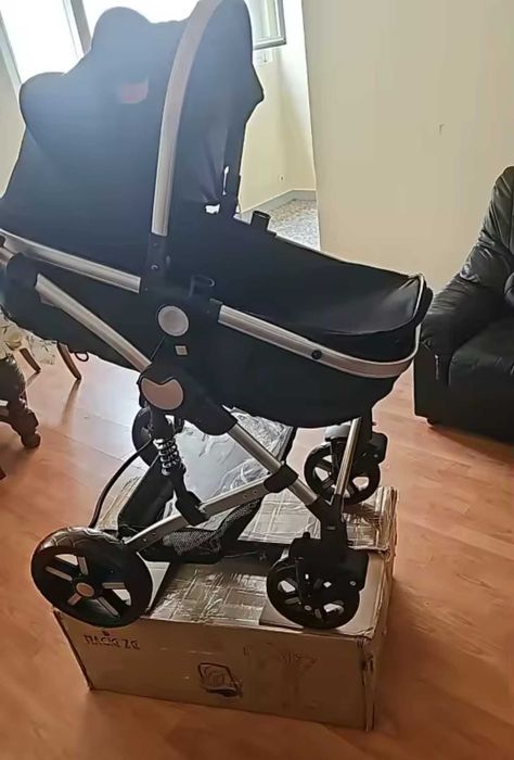 Cărucior pentru bebeluși 3 în 1