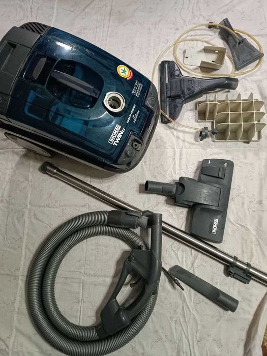 Продается пылесос моющий THOMAS  AQUA+ рабочий с аква фильтром