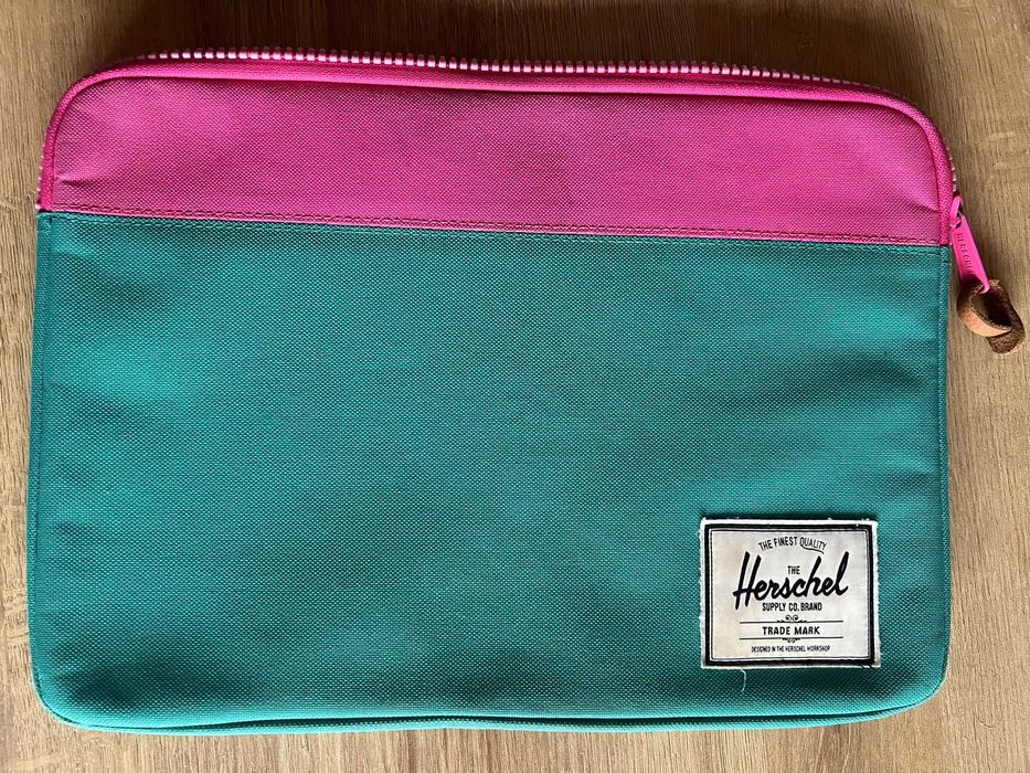 MacBook Air 7,2 13-inch 2017 Gray i5 - 8gb RAM - 128gb ssd