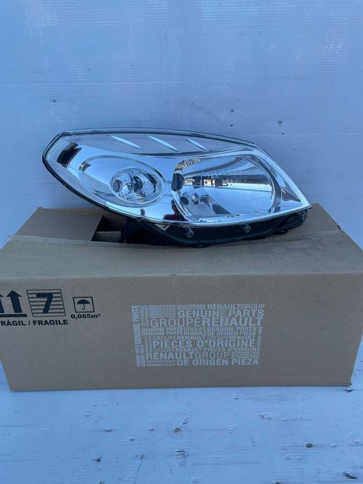 Far dreapta Dacia Sandero 1 2008+ nou original Renault