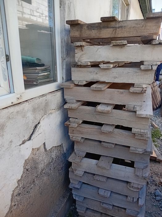 Продам поддоны ,цена 250тг