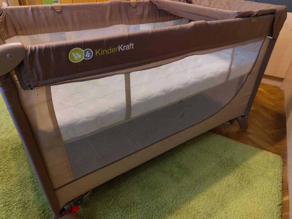 Сгъваема кошара KinderKraft, 120/60, 2 нива + подарък матрак