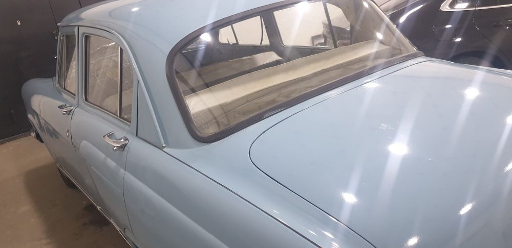 Волга маленькая пробегом.