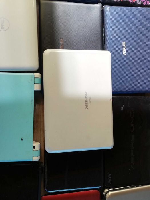 Разчистване  лот от лаптопи за части