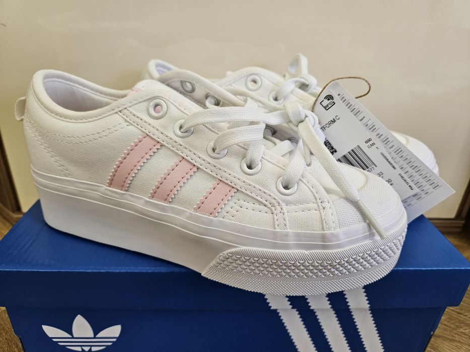 Нови детски маратонки Adidas  26,29,31,32,33