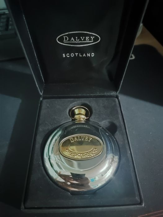 Продам часы фирмы Davley