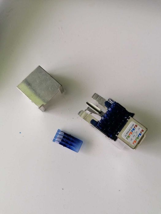 Продава инсърти + пач панели