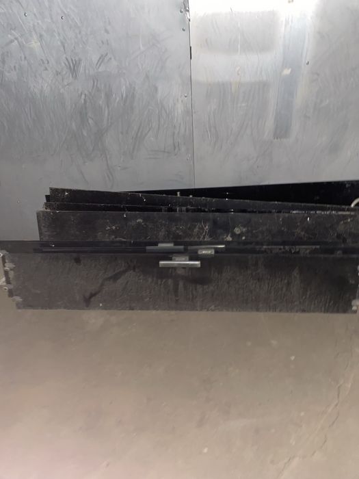 Продам стекла  на душевую