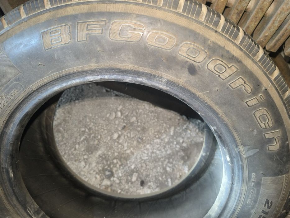 Продам шины б/у.