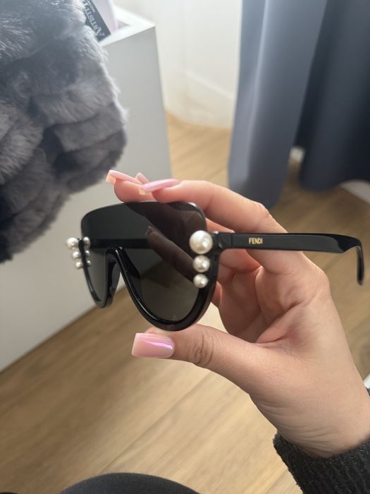 Оригинални слънчеви очила Fendi