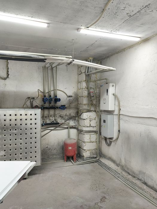 Подвальное помещение, склад, цех.