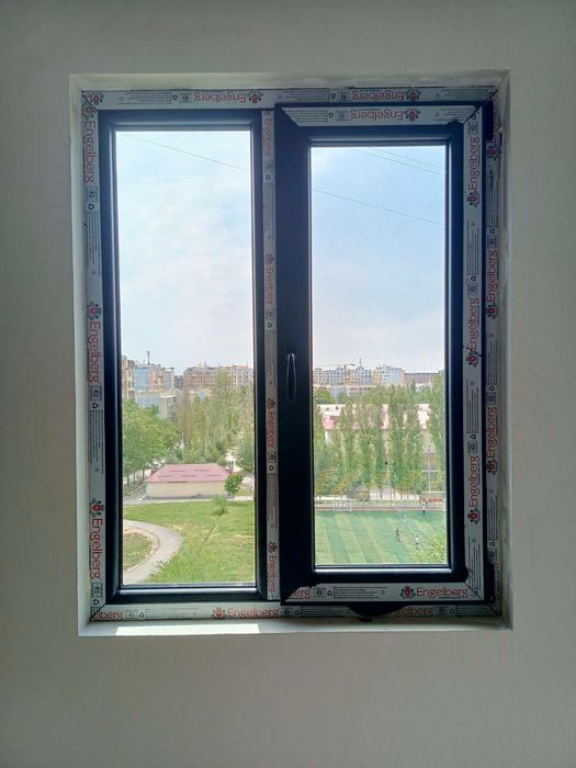 Akfa eshik rom vitrajla